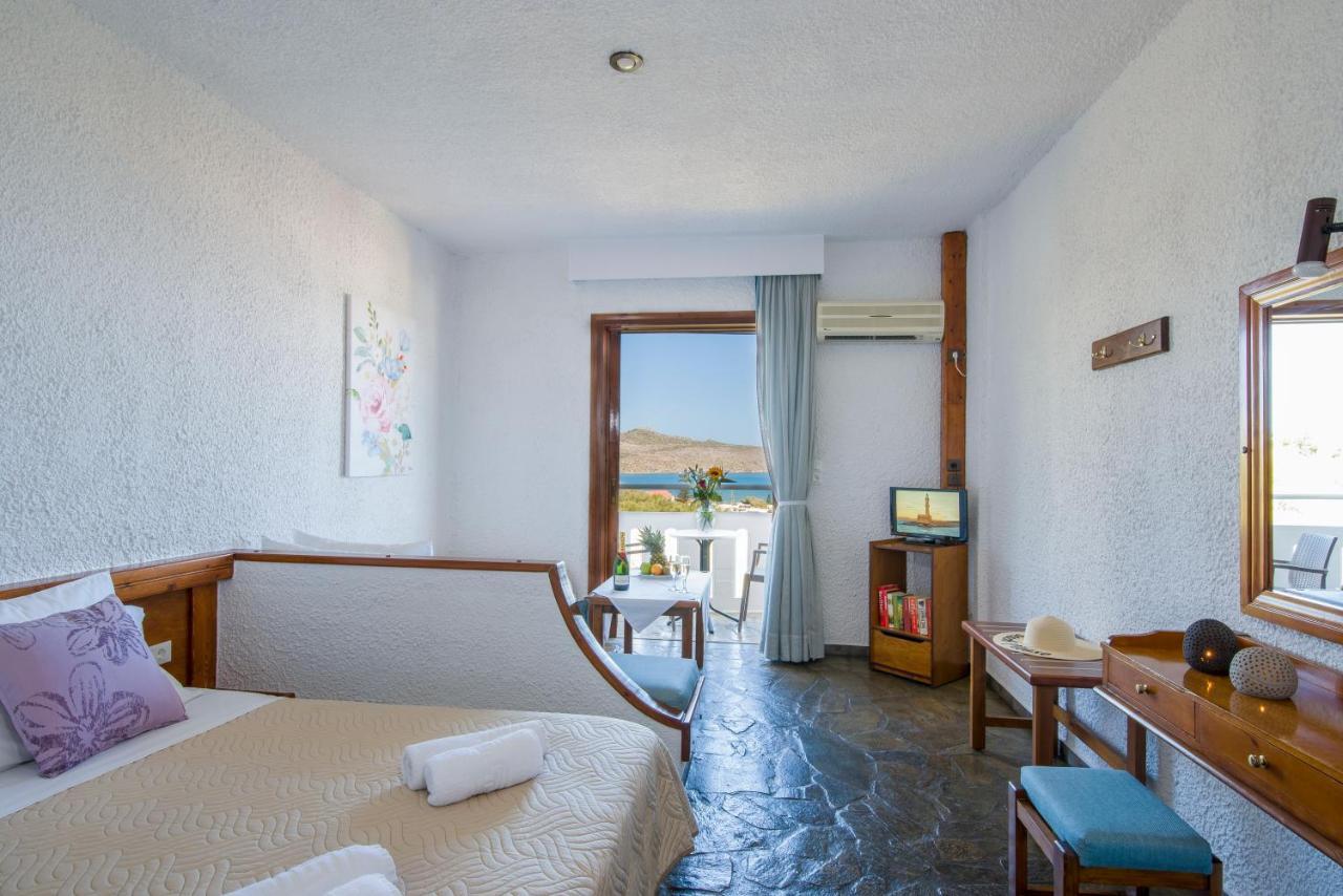 Folia Apartments Chania Agia Marina エクステリア 写真