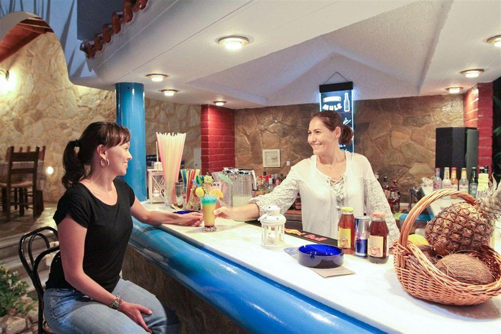Folia Apartments Chania Agia Marina レストラン 写真