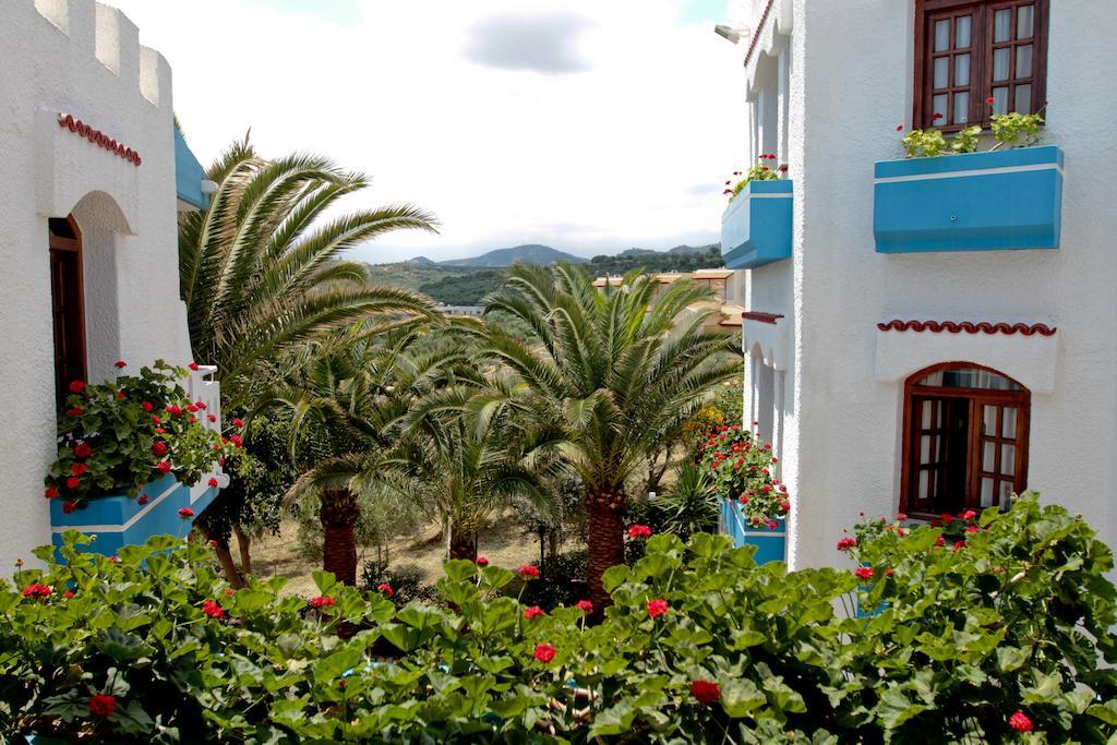 Folia Apartments Chania Agia Marina エクステリア 写真